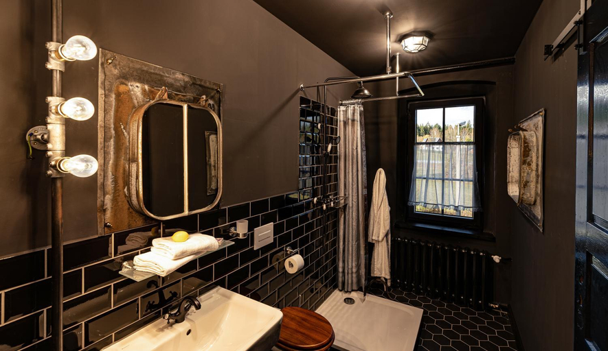Bathroom 2, Weltraumbahnhof Rautenkranz - Steampunk Hotel, Vogtlandkreis