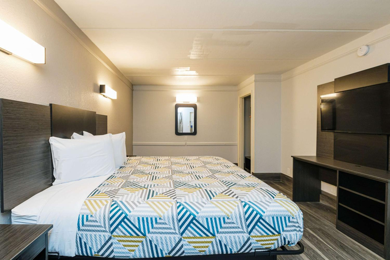 Bedroom 10