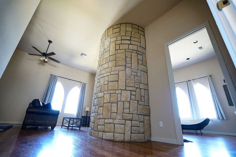 Others 4, The Castle at Rockwall, Rockwall