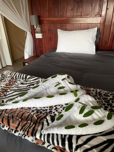 Bedroom 3, Chamabondo Tented Camp, Hwange
