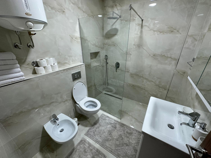 Bathroom 3, Marini Casa