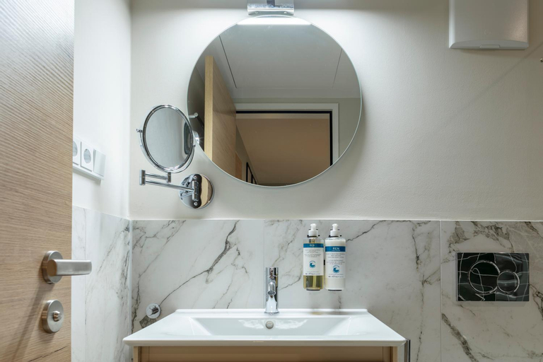 Bathroom 9