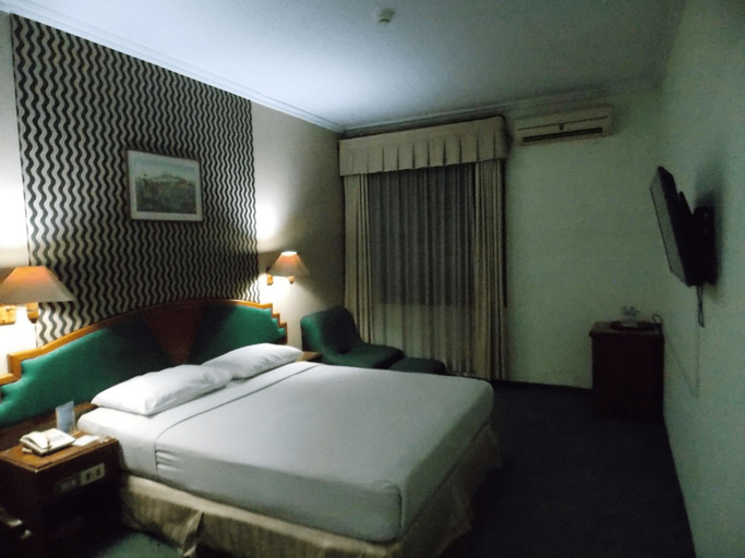 Bedroom 14