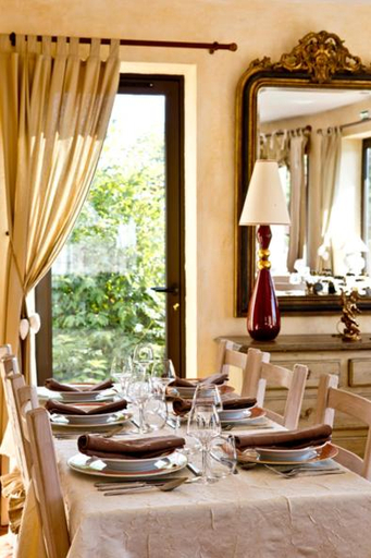 Food & Drinks 3, Hotel Chez Marie, Cantal
