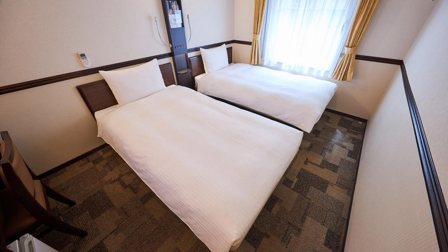 Bedroom 13