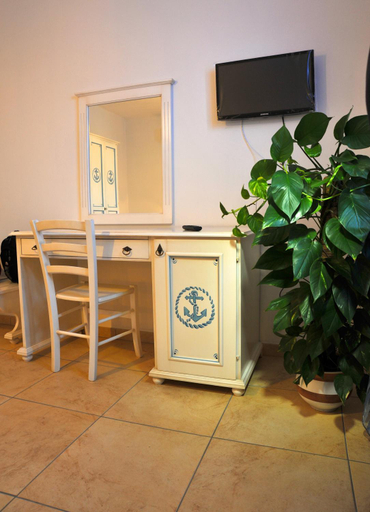 Others 5, B&B L'Ancora, Sassari