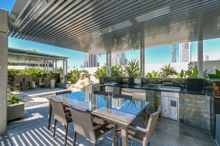 Food & Drinks, Luxury Apartment - Oracle Broadbeach, Gold Coast