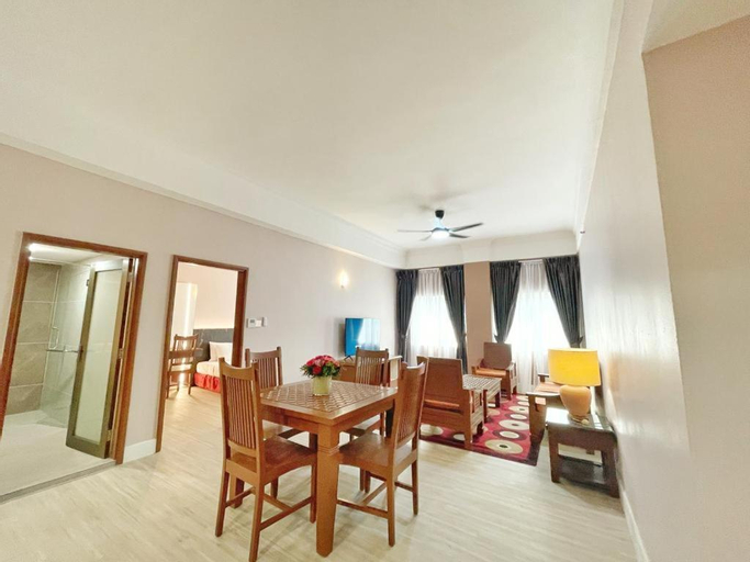 Dining Room 14