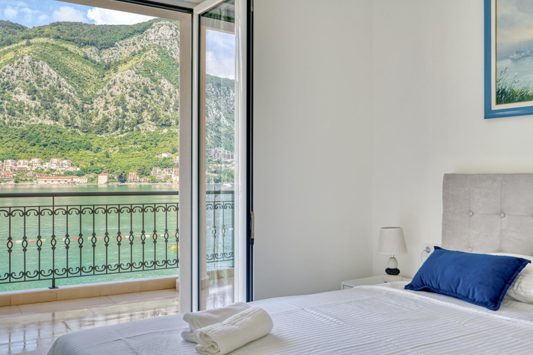 Bedroom 2, The Golden Luxury Apartments