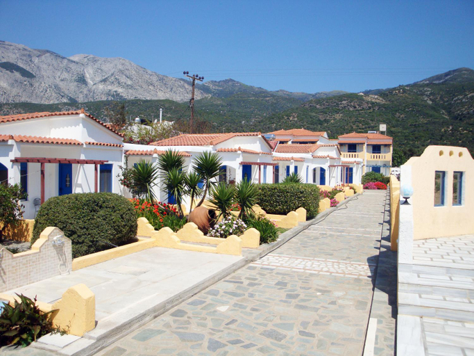 Others 4, Pavlis Studios Kampos, North Aegean