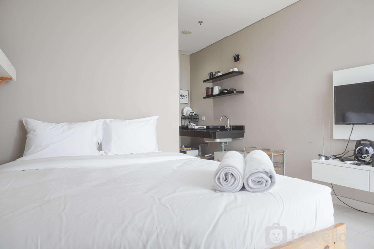 Bedroom 2, Comfy Studio at Ciputra International By Travelio, West Jakarta