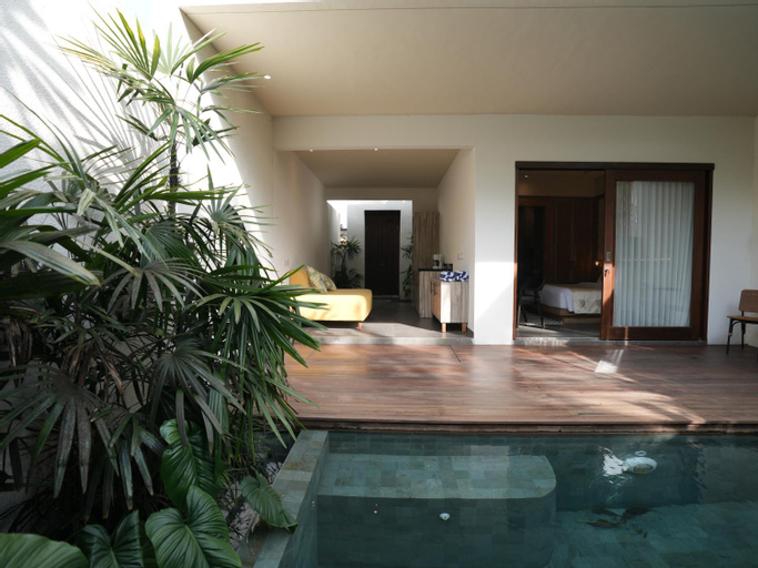 Swimming Pool 8