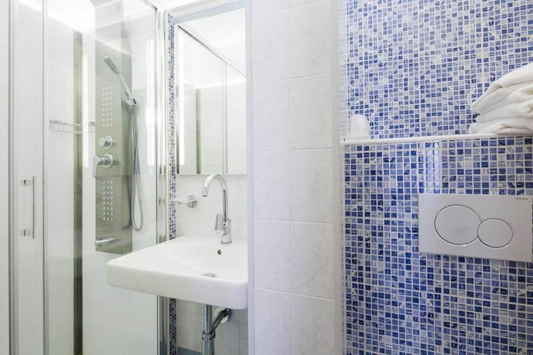 Bathroom 12
