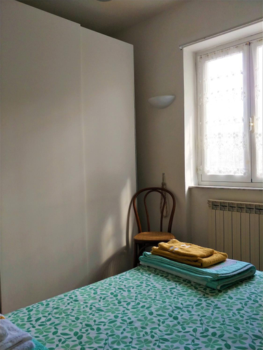 Bedroom 2, Paguro, Genova