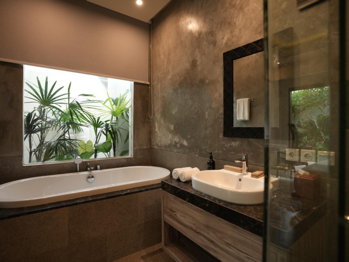 Bathroom 9