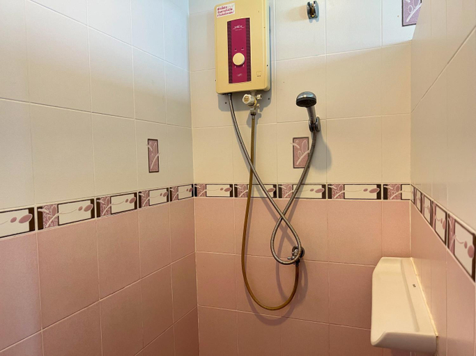 Bathroom 5