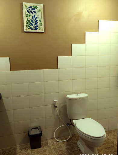 Bathroom 12