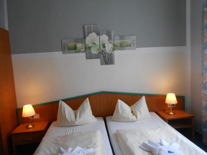 Bedroom 3, Ferienhotel Forelle Thale Ortsteil Treseburg, Harz
