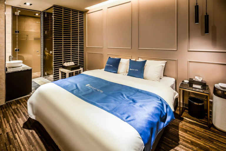 Bedroom 3, Chuncheon Hotel Bentley, Chuncheon