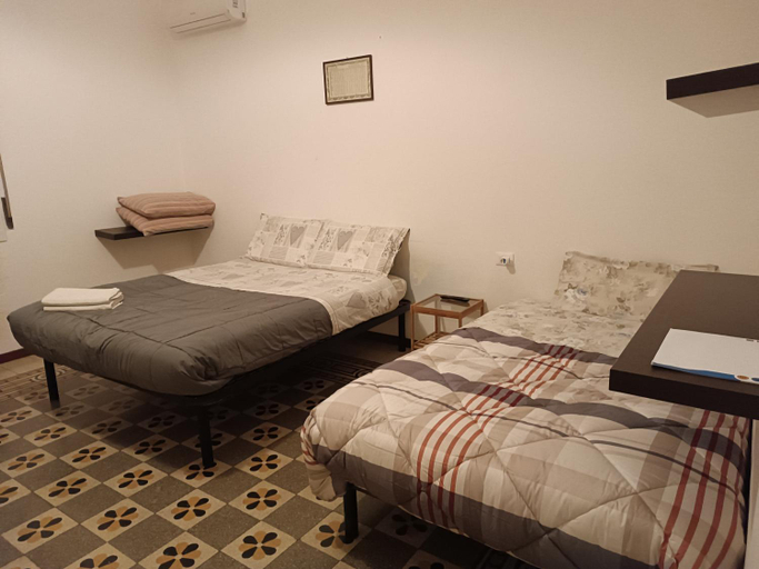 Others 2, B&B Matteotti 23, Bologna