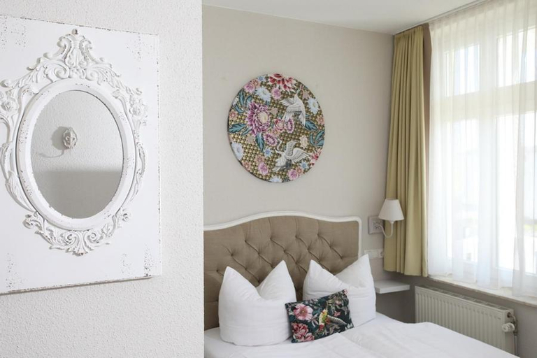 Bedroom 4, Hotel Villa Waldfrieden, Vorpommern-Rügen