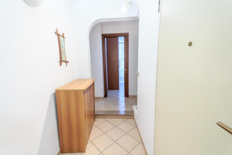 Others 5, Bilocale nel centro storico al piano primo, Savona
