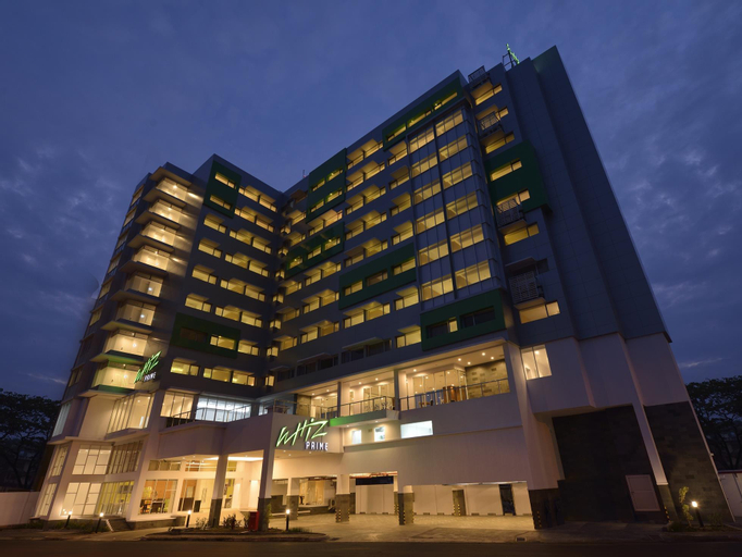 Exterior 4