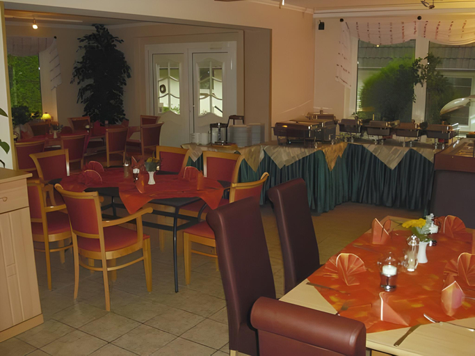 Food & Drinks 4, Parkhotel Phoenix Garni, Aurich