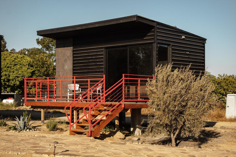 Exterior 13