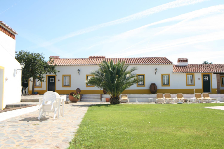 Others 4, Quinta do Cabecote, Fronteira