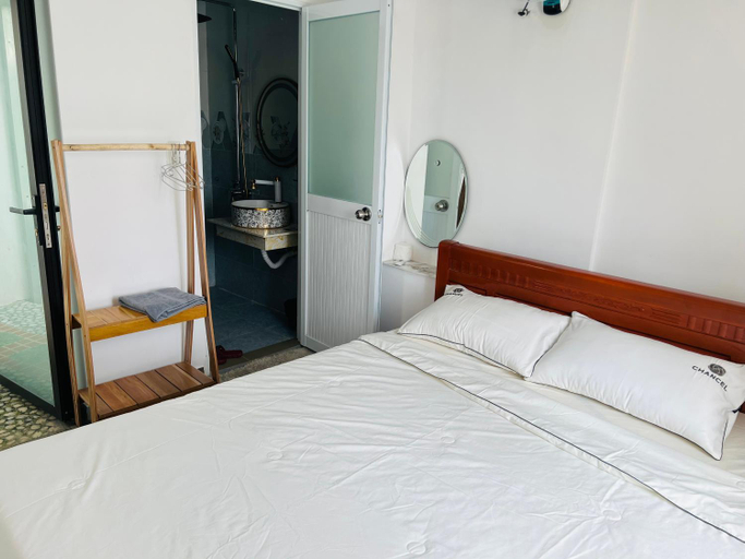 Bedroom 12