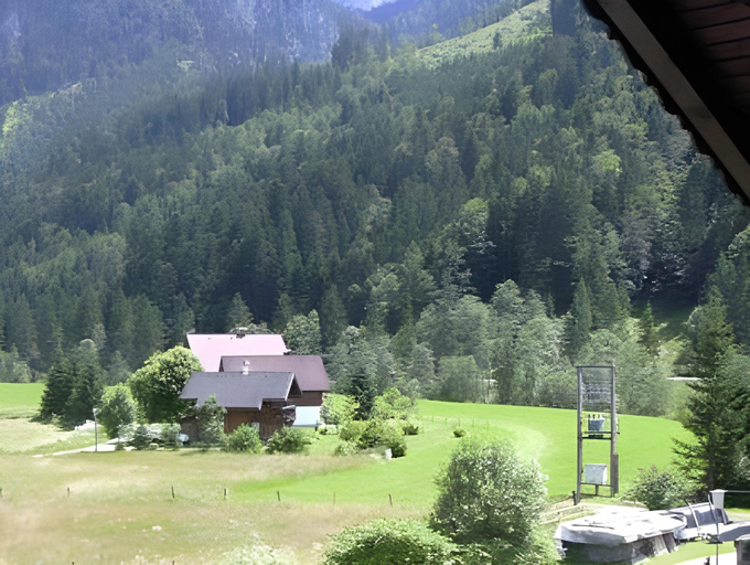 Others 4, Gastehaus Sams, Gmunden