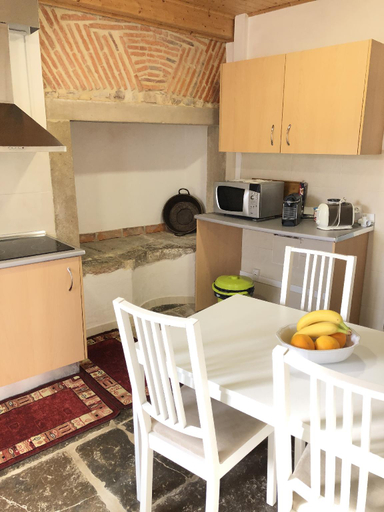 Others 4, Apartment 2, Sintra