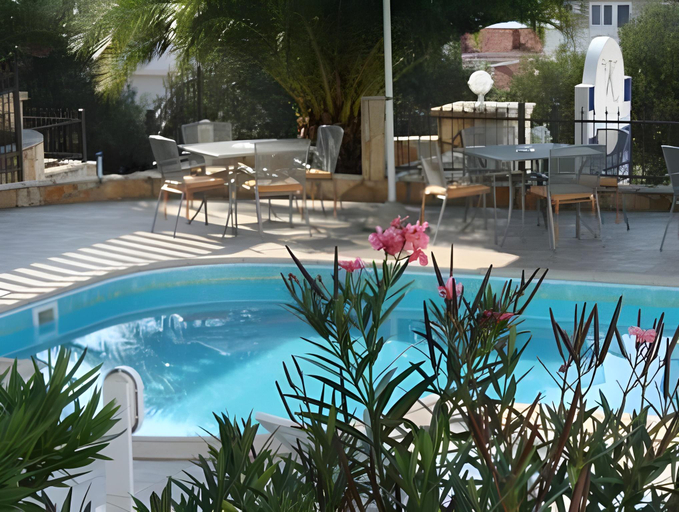 Sport & Beauty 3, Hotel Vagabundo, Okrug
