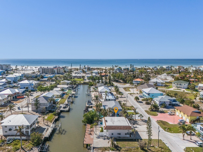 Others 5, 21591 Waterfront Duplex With Pool And Spa 2 Bedroom Condo, Lee