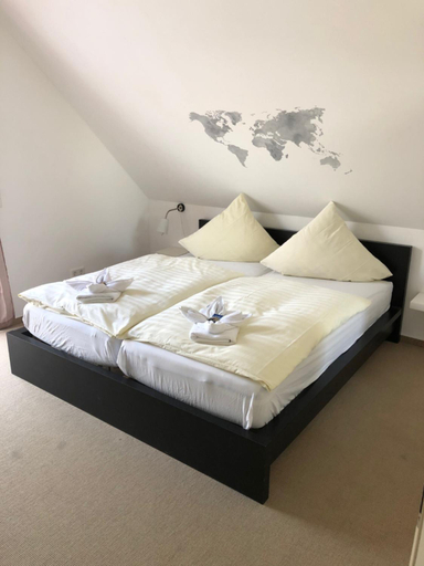 Others 4, NOX - Bed & Breakfast, Höxter
