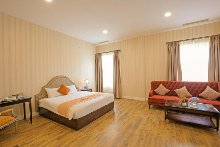 Bedroom 13