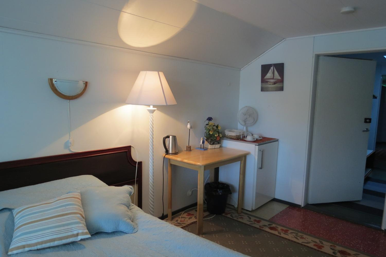 Bedroom 2, Hotel Laatokan Portti, South Karelia