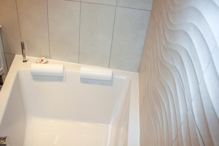 Bathroom 5, Au Coeur Des Hôtes, Nord