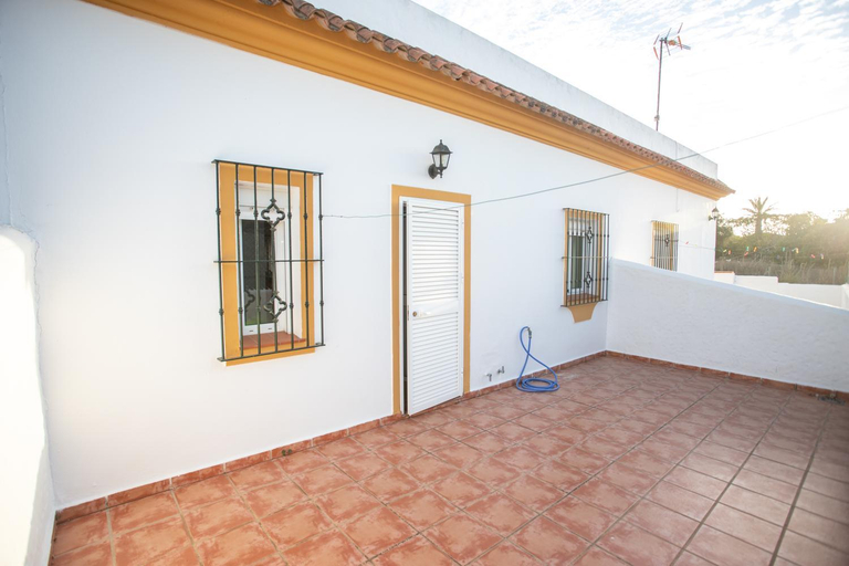 Others 3, Villa Juan, Cádiz