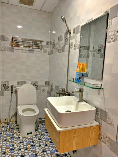 Bathroom 6