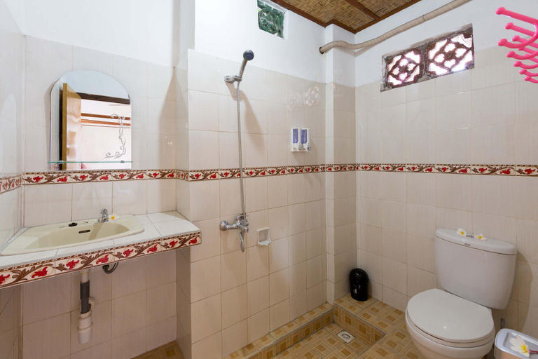 Bathroom 5, Sayong House, Gianyar