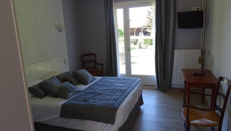 Bedroom 2, le Relais des Tuileries, Haute-Vienne