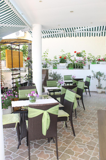 Food & Drinks 4, Семеен Хотел Идън, Nesebar