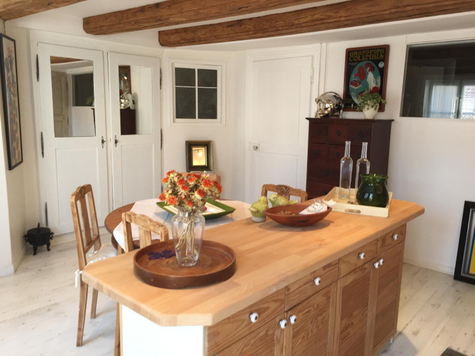 Dining Room 4
