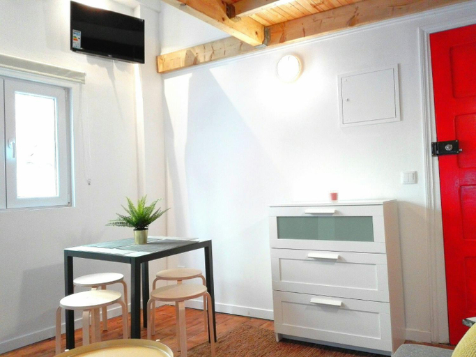 Others 4, Vila das Olarias - MINI STUDIOS, Lisbon