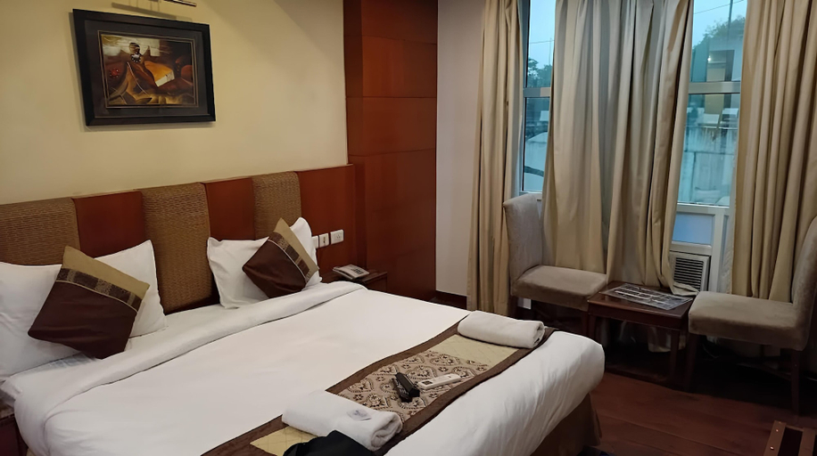 Bedroom 4, HOTEL PALM D'OR, Delhi