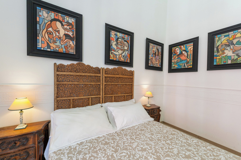 Bedroom 3, Donna Fortuna, Catania