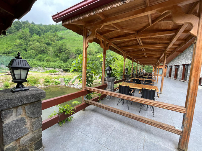 Others 5, Teona Caglayan Bungalov, Fındıklı
