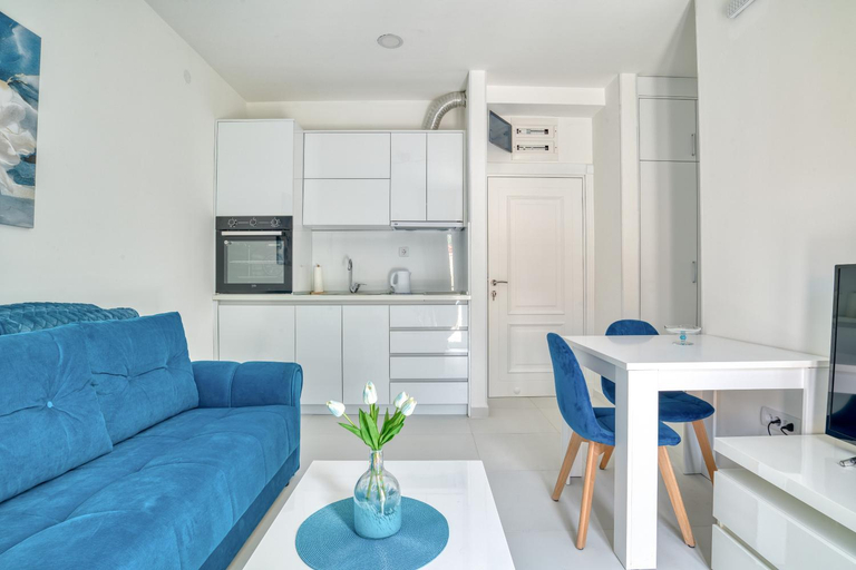 Others 5, The Golden Luxury Apartments